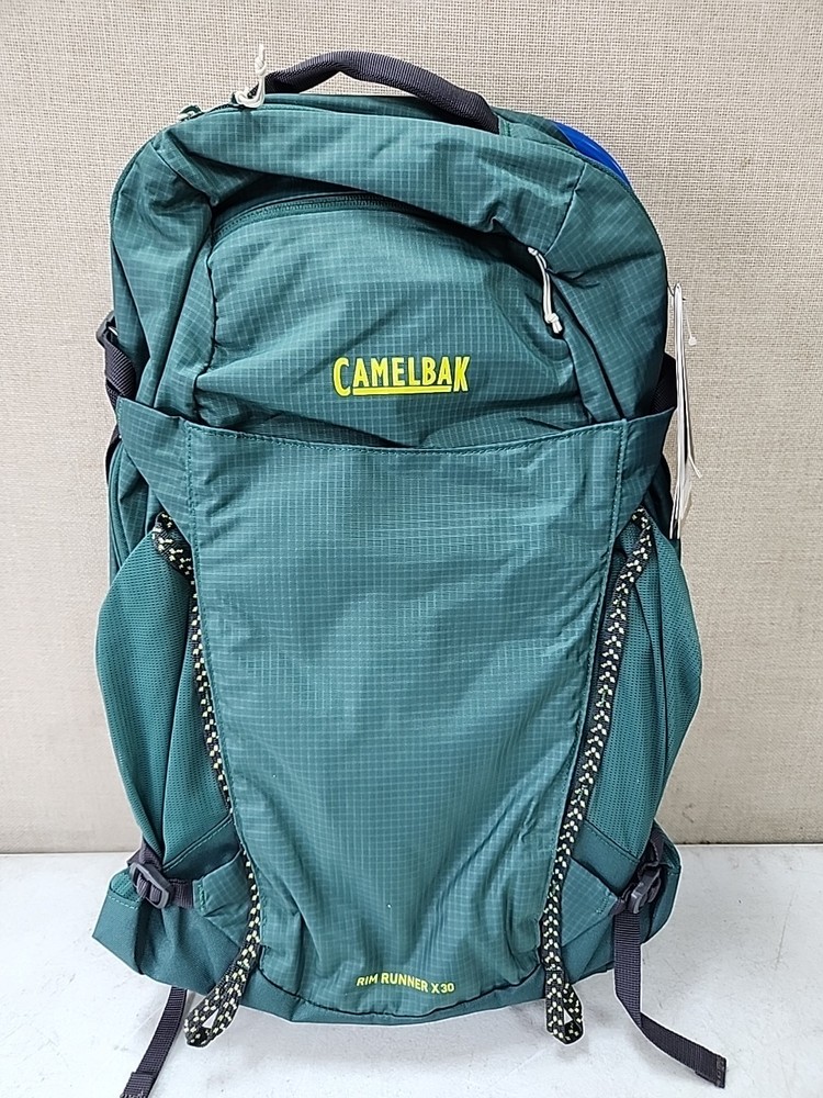 NEW Camelbak Rim runner X30 2L Hydration Pack - Bistro Green