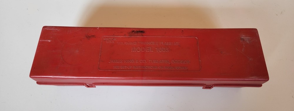 James King & Co Emergency Warning Triangle Flare Kit