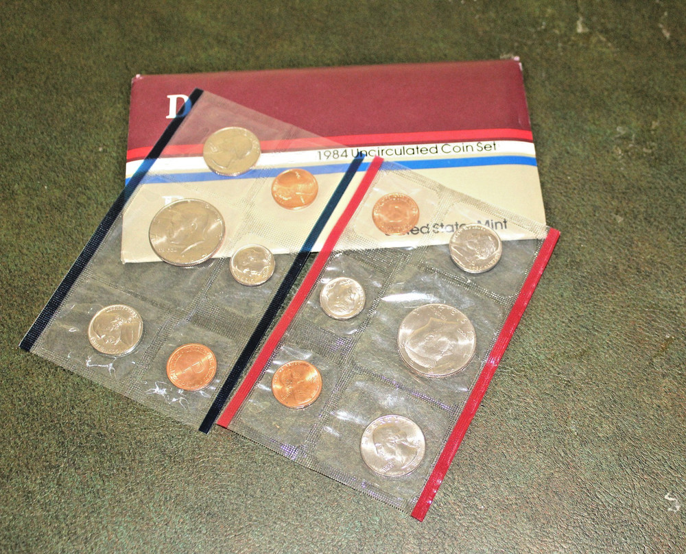 1984 Uncirculated P&D Mint Set in original envelope with COA & Insert