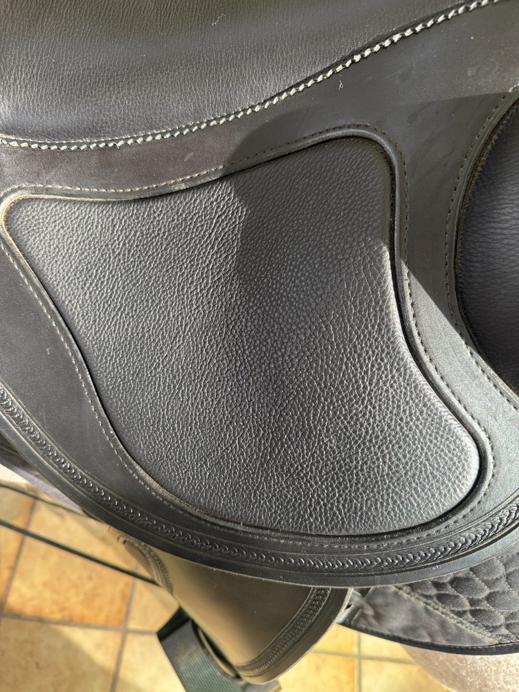 DP 1089 Quantum Sport Saddle