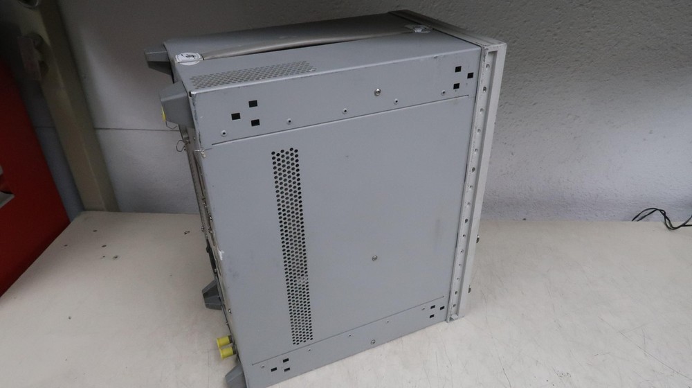 AGILENT E5062A NETWORK ANALYZER M0248