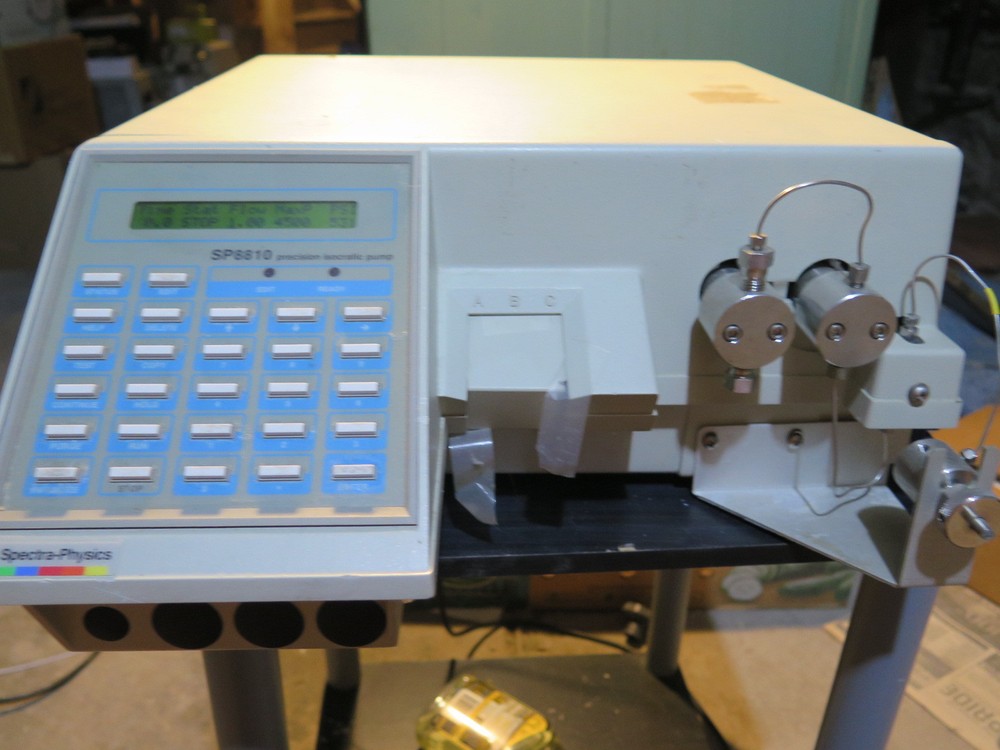 Spectra-Physics SP8810 Precision Isocratic HPLC Pump