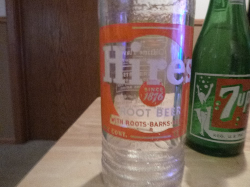 FIVE NICE VINTAGE POP BOTTLES