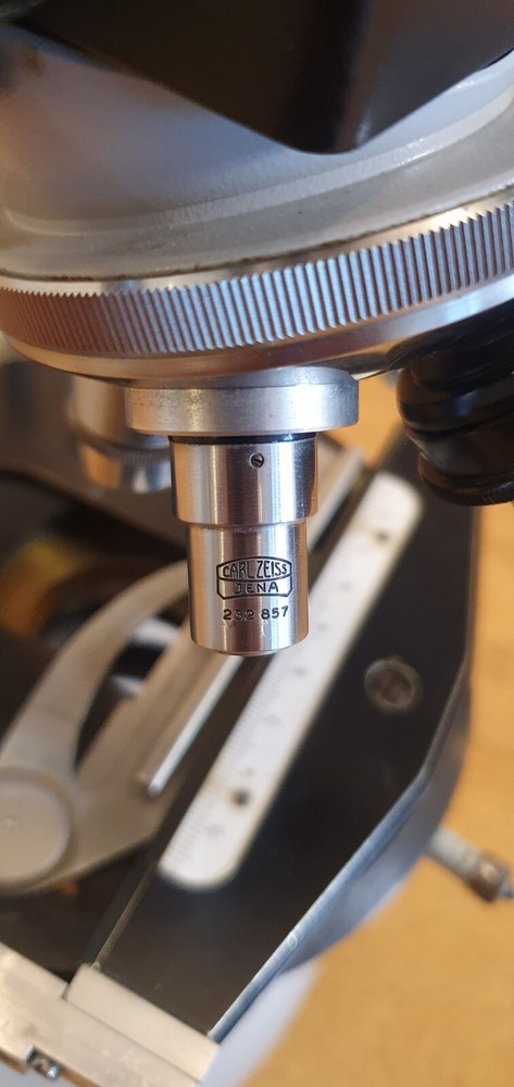 Carl Zeiss microscope 4653581