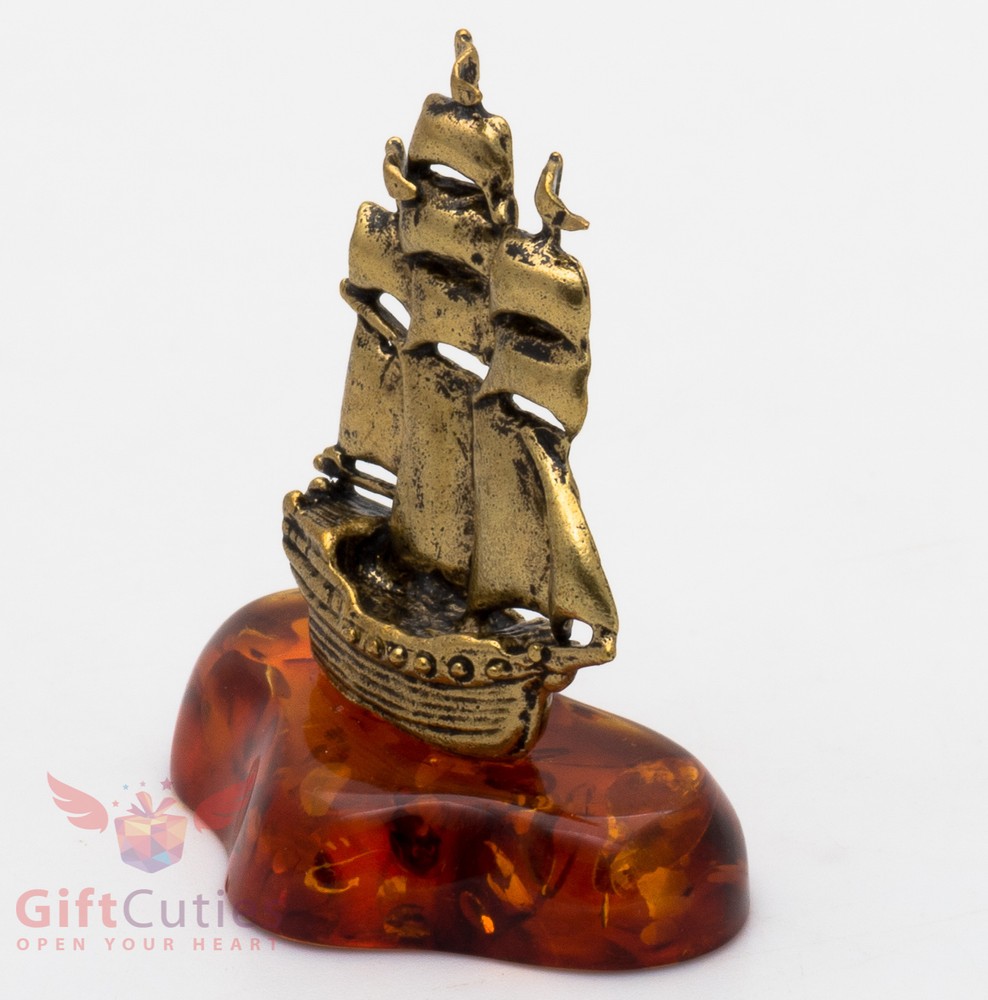 Solid Brass Amber Figurine Caravel Frigate Ship Ironwork