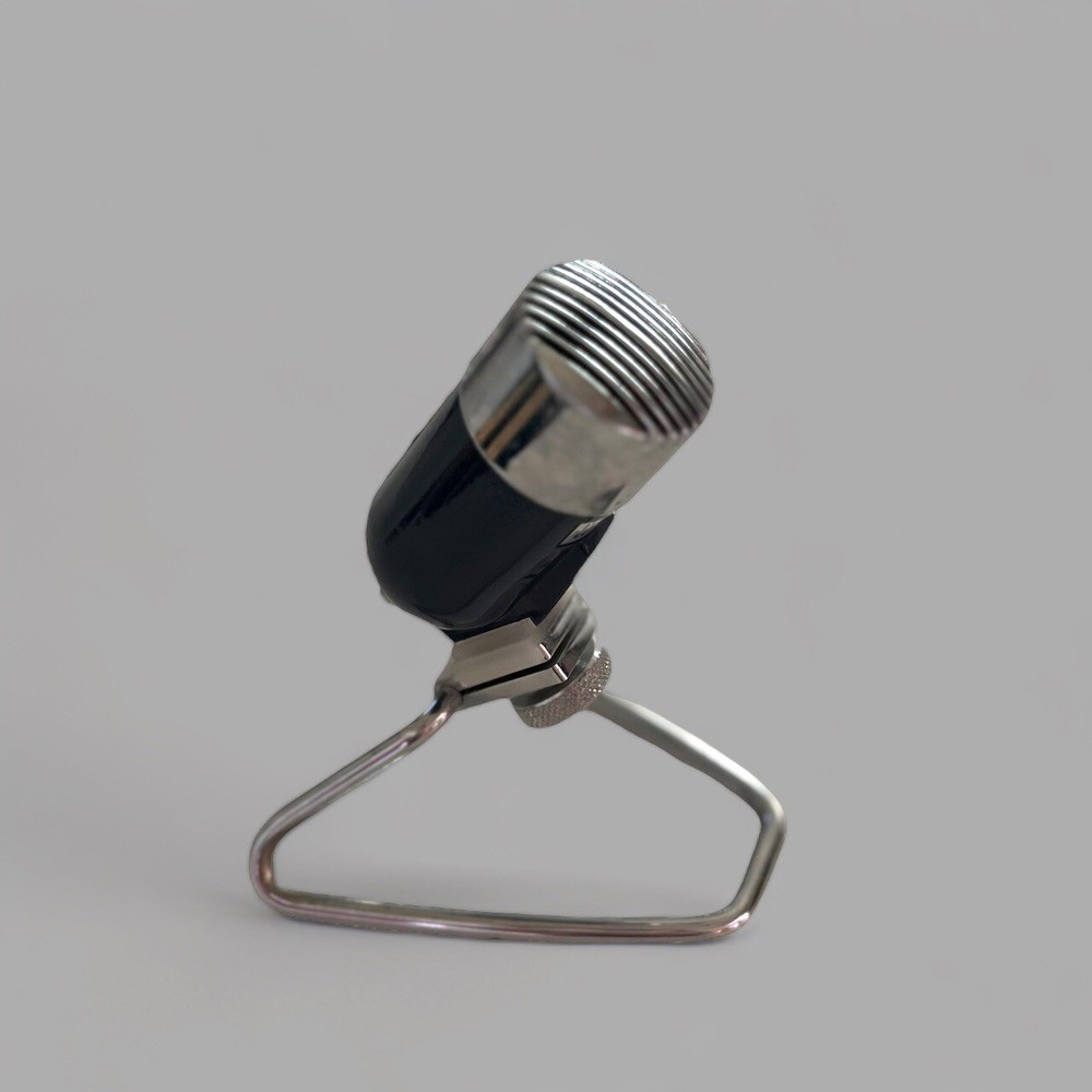 Vintage DYNAMIC MICROPHONE WM-2006H/20K On Stand