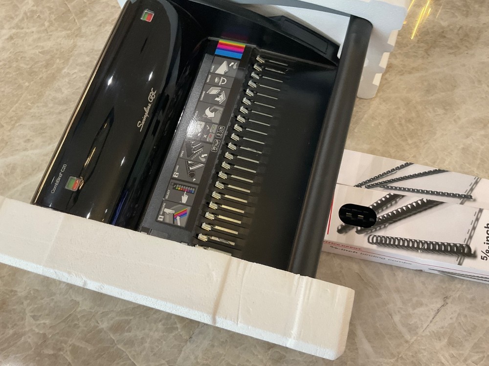 Swingline GBC CombBind C20 Manual Binding Machine