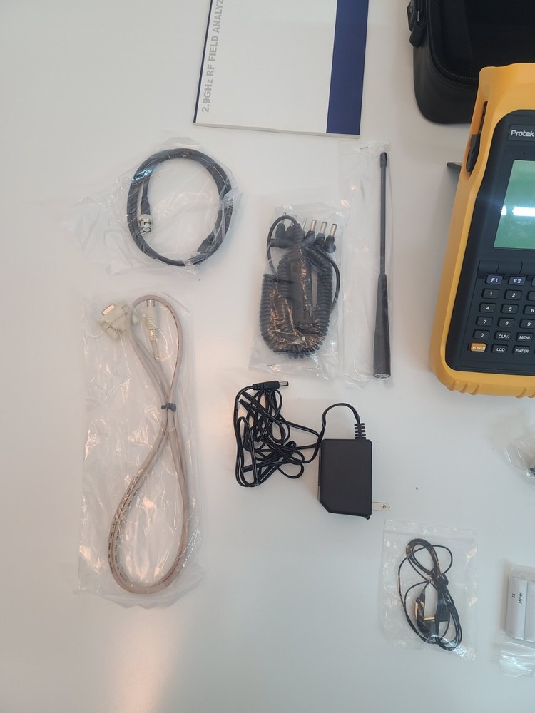 Protek 3290 RF Field Analyzer 2.9GHz NEW
