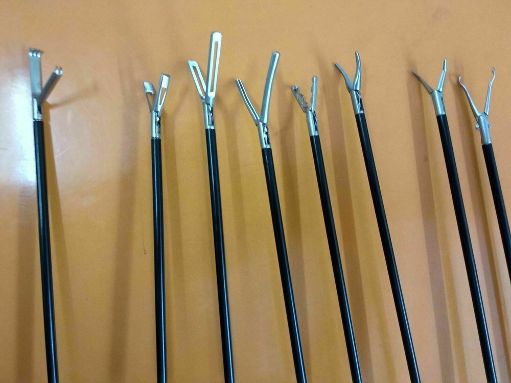 Laparoscopic Grasper Scissors Dissector Forceps Instruments with Handle Set of 8