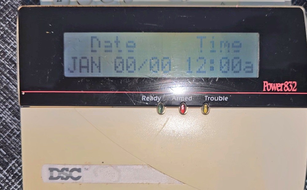 DSC LCD5500Z - Power832Programmable MessageLCD keypad