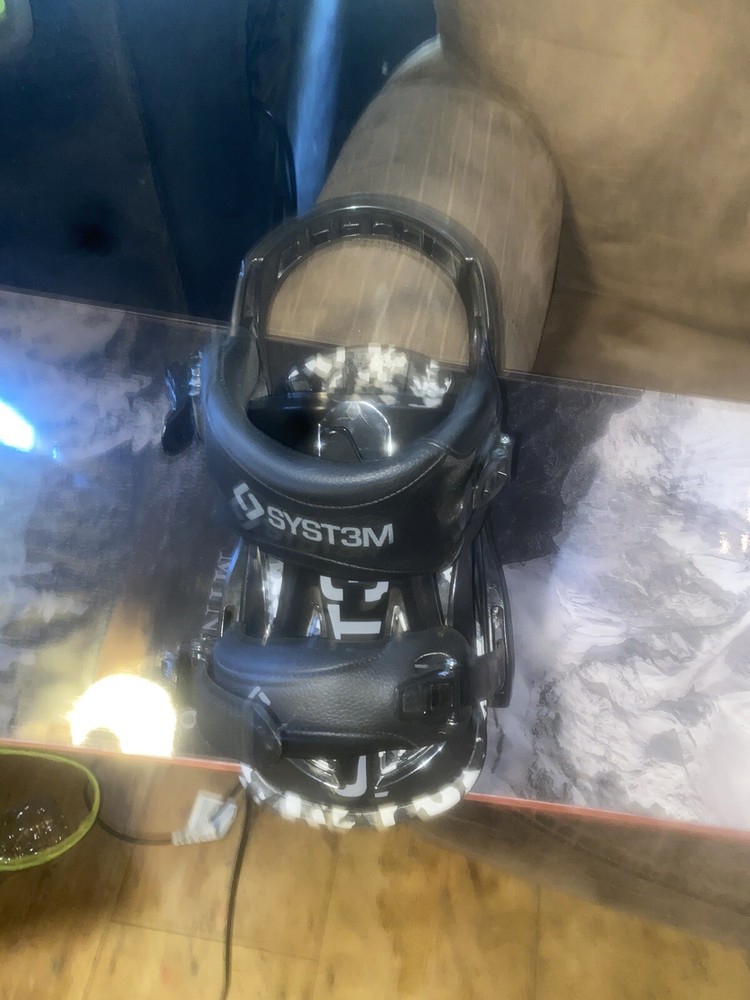 BRAND NEW Mens System Snowboard