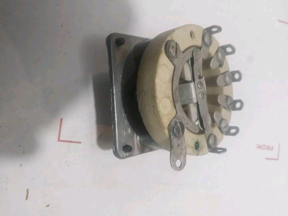 NOS For signal corps Transmitter Unit. Ceramic Rotary Switch.