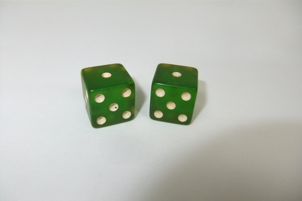 Green Translucent Bakelite Cheater Dice 9/16”