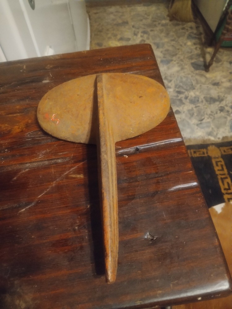 ** ANTIQUE CAST IRON CASE TRACTOR RAIDATOR CAP CASE MODEL L !""