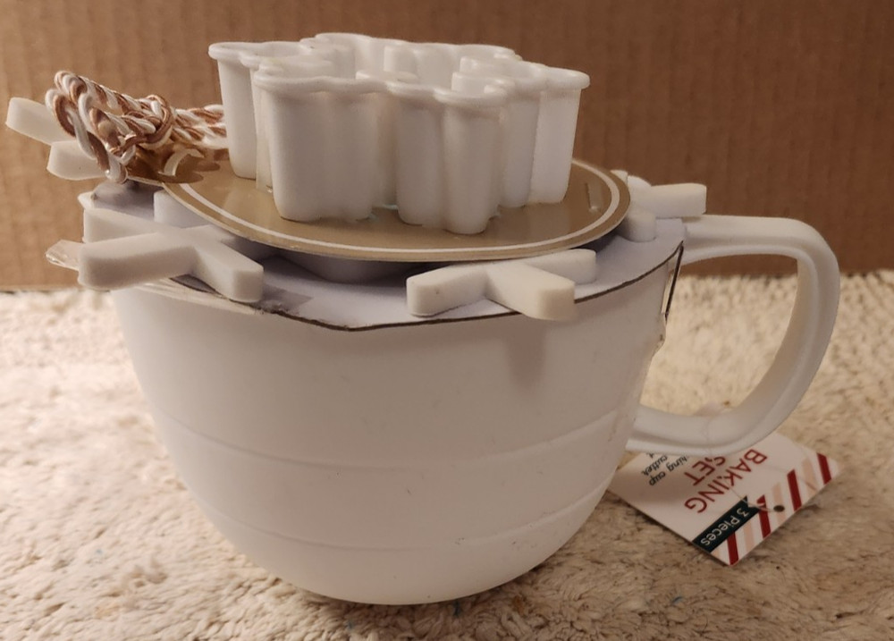 3 Piece Baking Set ~ Horizon Group USA ~ White