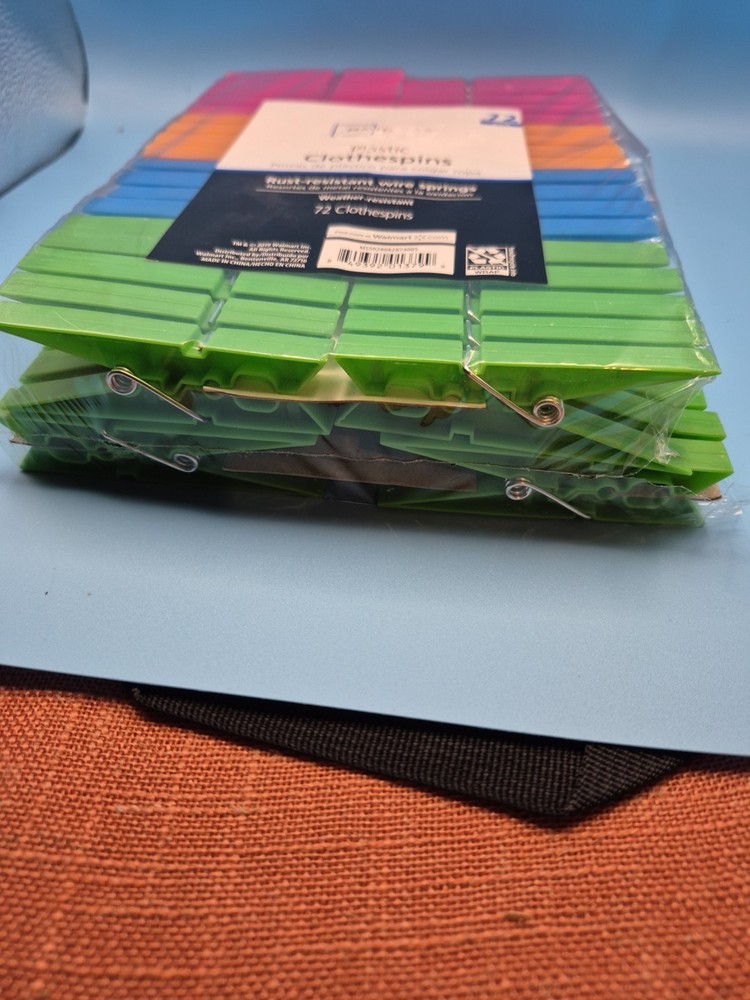 Mainstays Plastic Clothespins 72 ct Weather Resistant Rust-Resistant Wire Spring