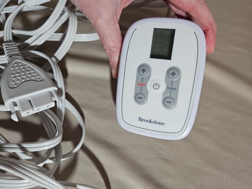 Brookstone CHF-A16-10BL Remote Control Only White For Heated Electric Blanket