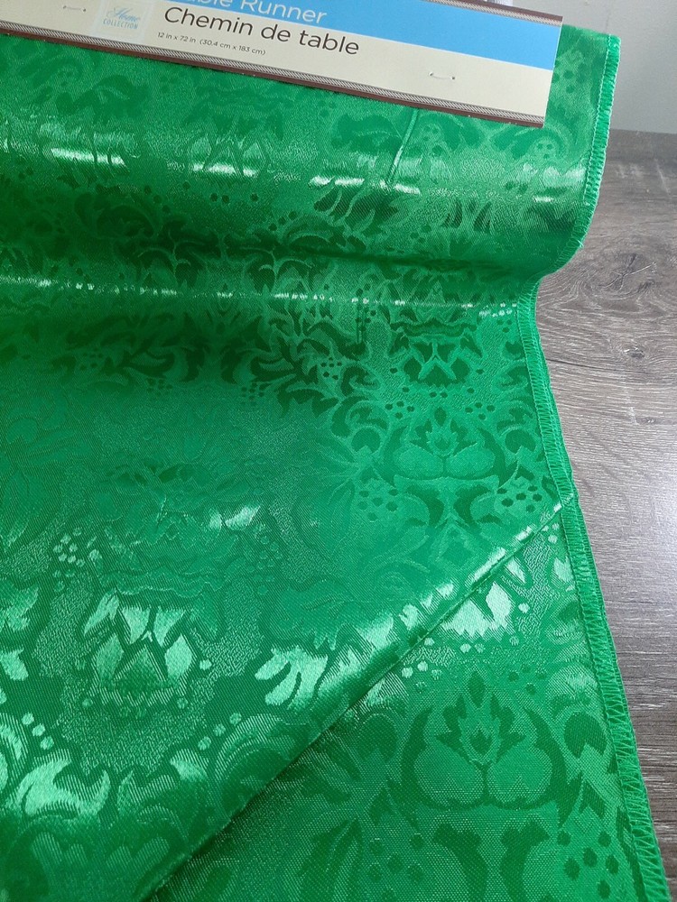 Home Collection Elegant Looking Green Polyester Table Runner 12" X 72"