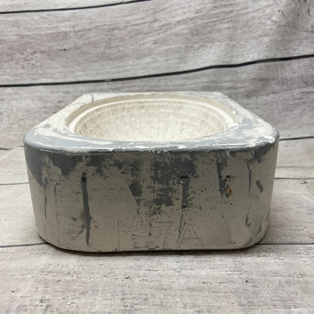 Vintage Unbranded Ceramic Casting Mold Basket Base Open Pour #147A
