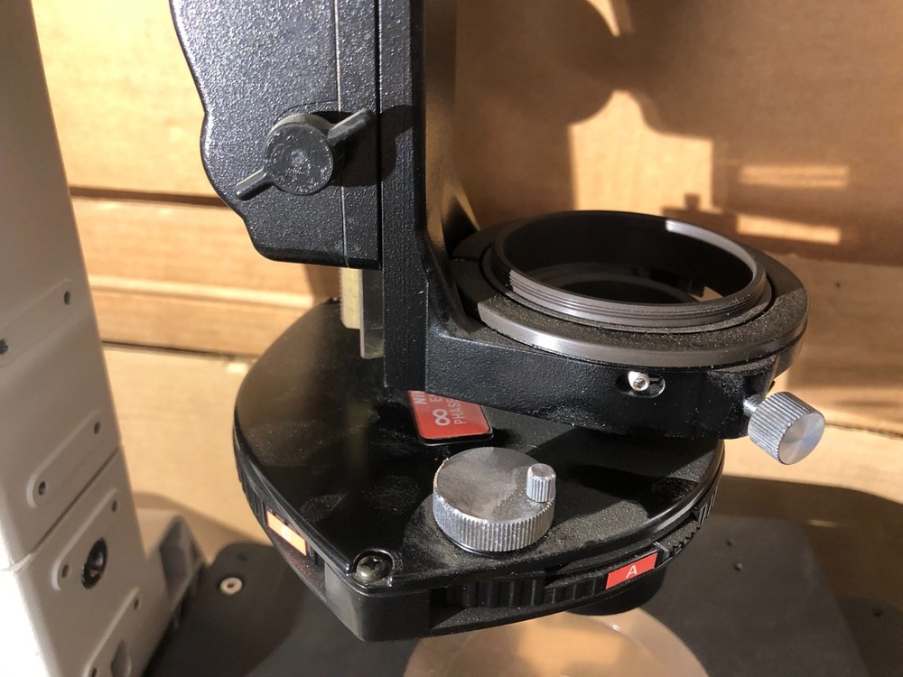 Nikon Eclipse TE200 Inverted Phase Contrast Microscope