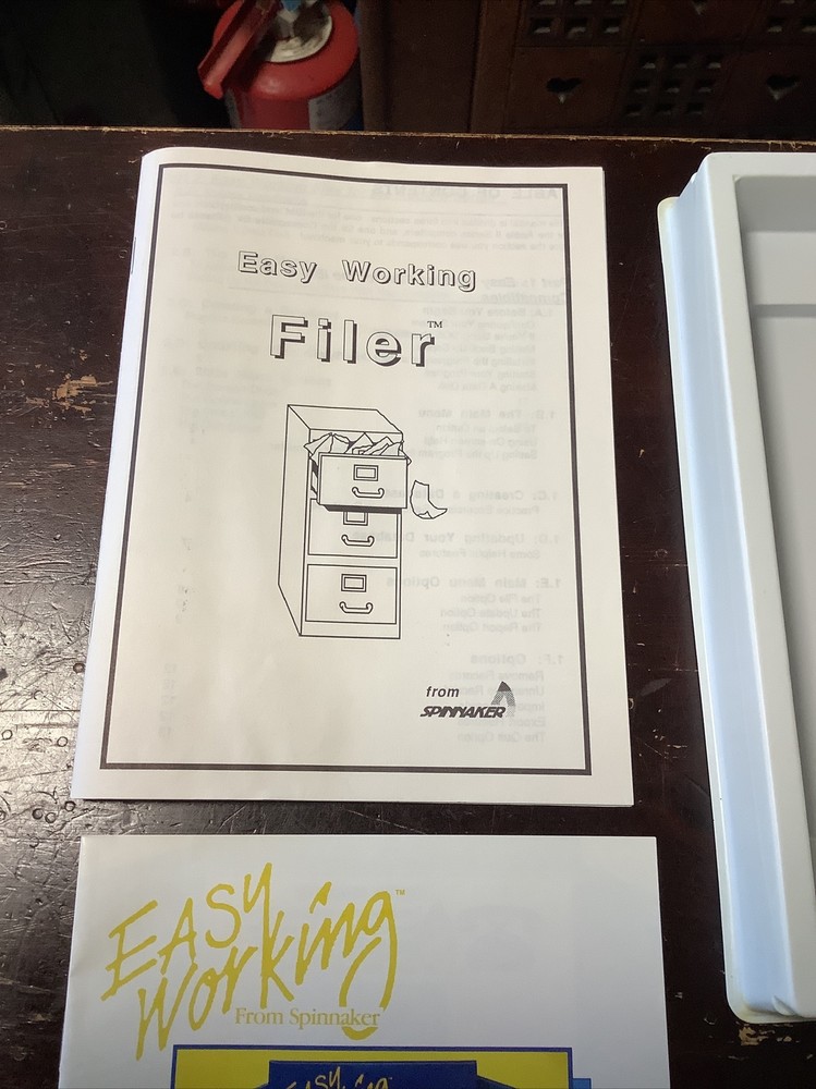Easy Working From Spinnaker the Filer Commodore IBM & Apple Computer Disk 5.25”