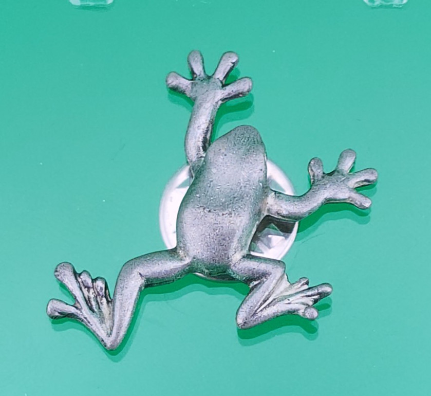 1992 Danforth Signed Frog Pewter Lapel Hat Vest Pin