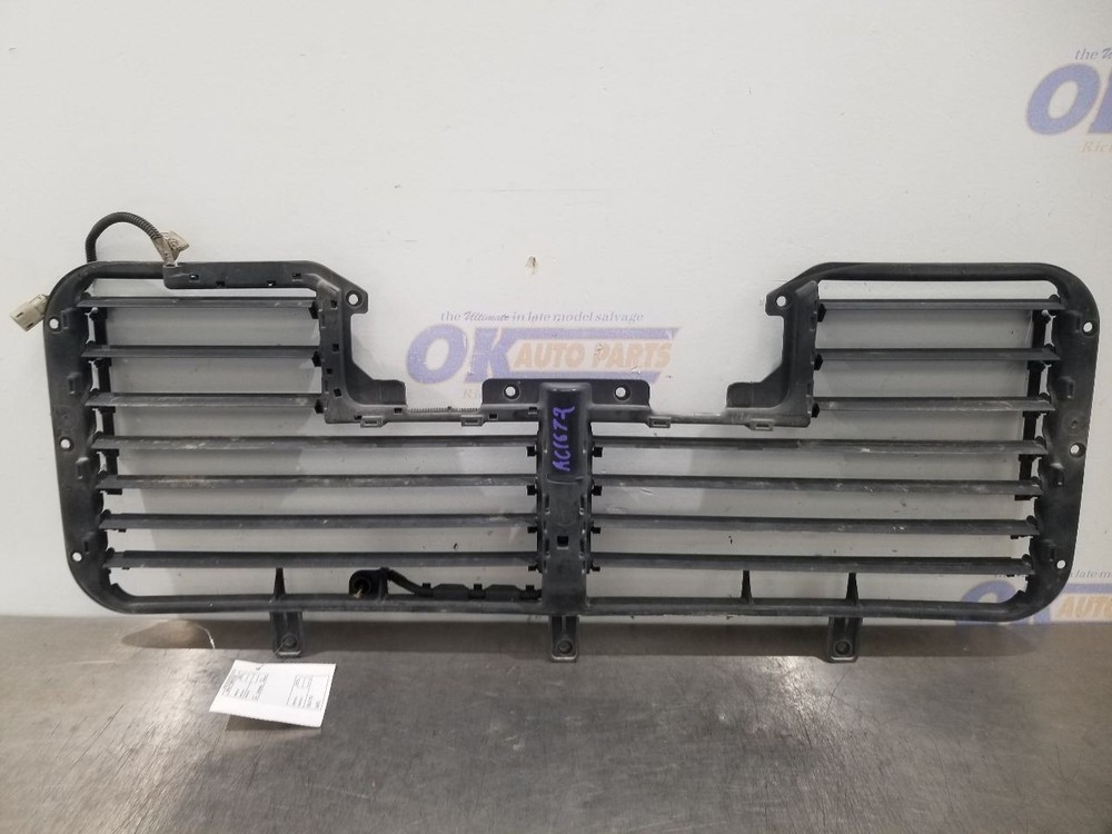 17 CHEVY SILVERADO 1500 4.3L AIR SHUTTER