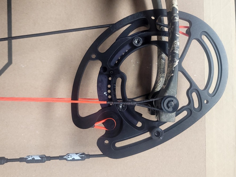 Xpedition DLX compound bow