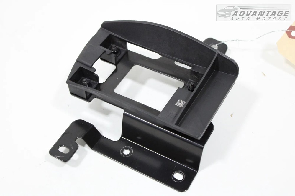2019-2020 HYUNDAI SANTA FE REAR RIGHT BLIND SPOT RADAR SENSOR MODULE BRACKET OEM