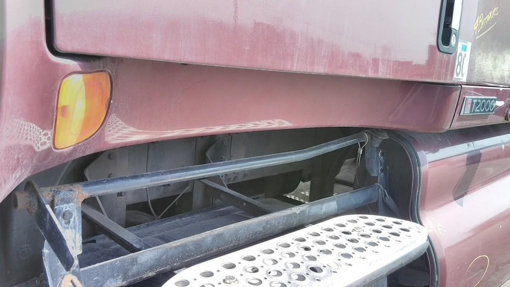 For 2006 KENWORTH T2000 COWL Left , OH