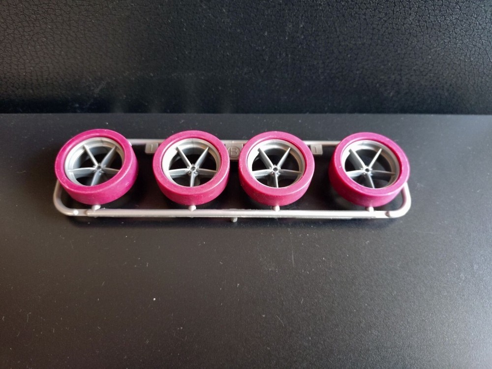 Large Diameter Low Friction Tires Maroon Wheelsincluded Mini 4Wd
