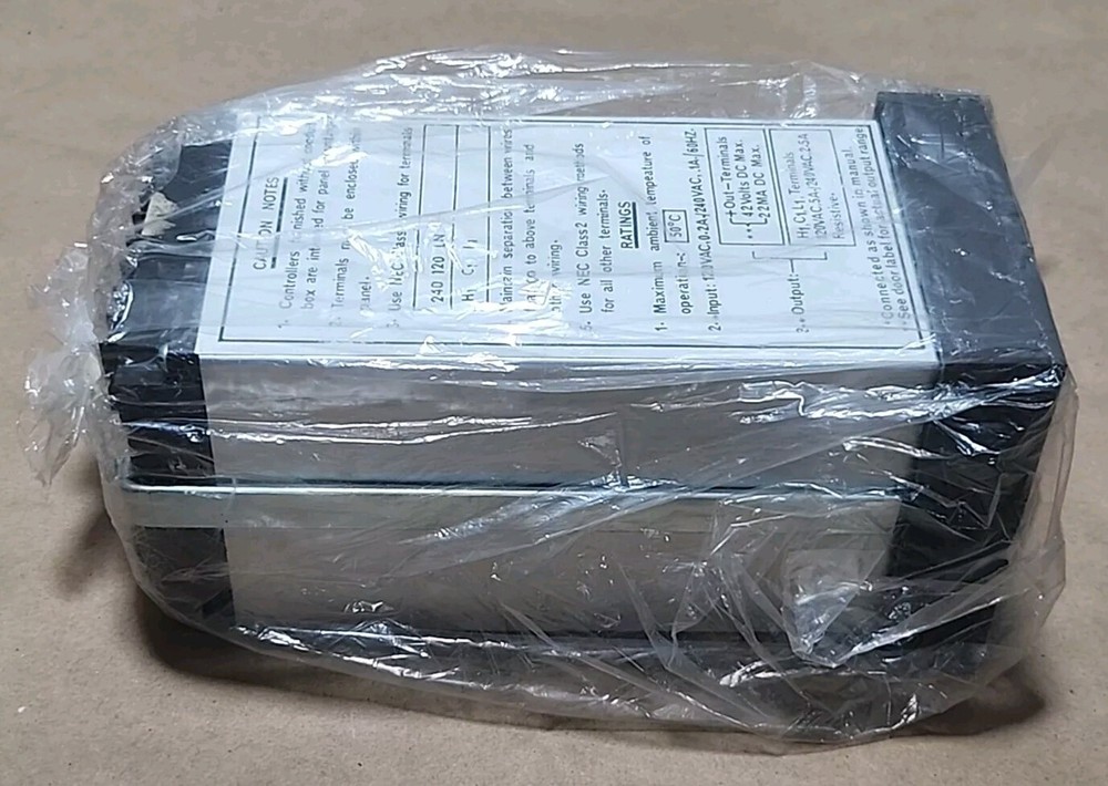 *NEW SURPLUS* West Gulton Deviation Process Panel Meter 120/240Vac + Warranty!