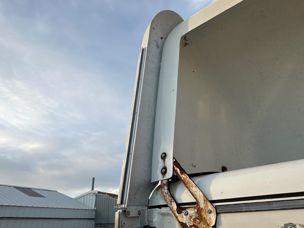 2008-2026 Freightliner CASCADIA WHITE Left UPPER Side Fairing/Cab Extender -Used