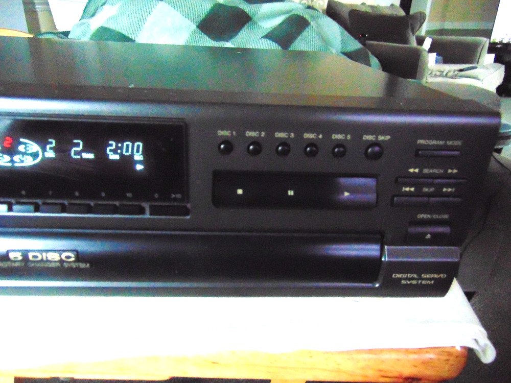 TECHNICS 5-DISC COMPACT DISC CHANGER PLAYER MODEL SL-PD787 TESTED VGC