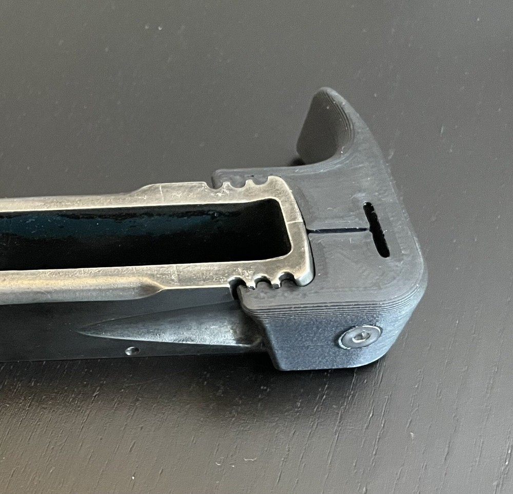 Smith & Wesson Model 22A & 22S Slide Racker, Charger for Right-Hand Pull