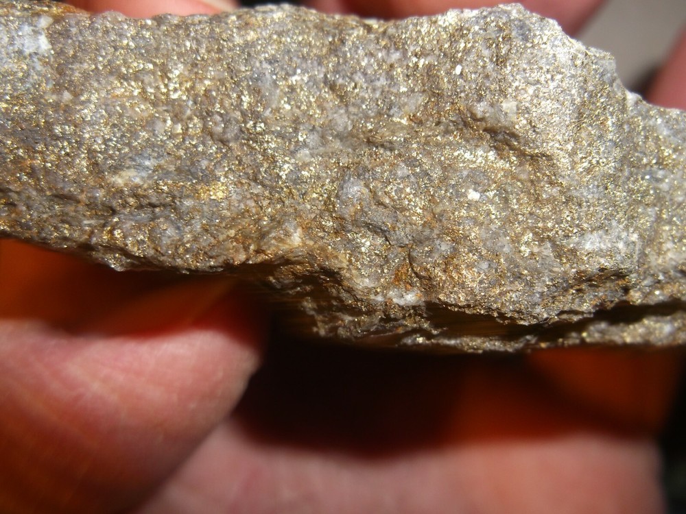 Gold, silver, copper, 230 grams samples ,ore high grade .