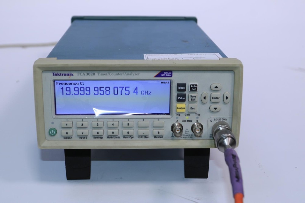 Tektronix FCA 3020 timer counter analyzer 20 GHz opt 14B