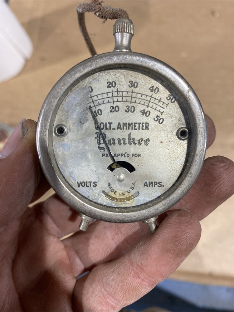 Steampunk Yankee DC Voltmeter A34