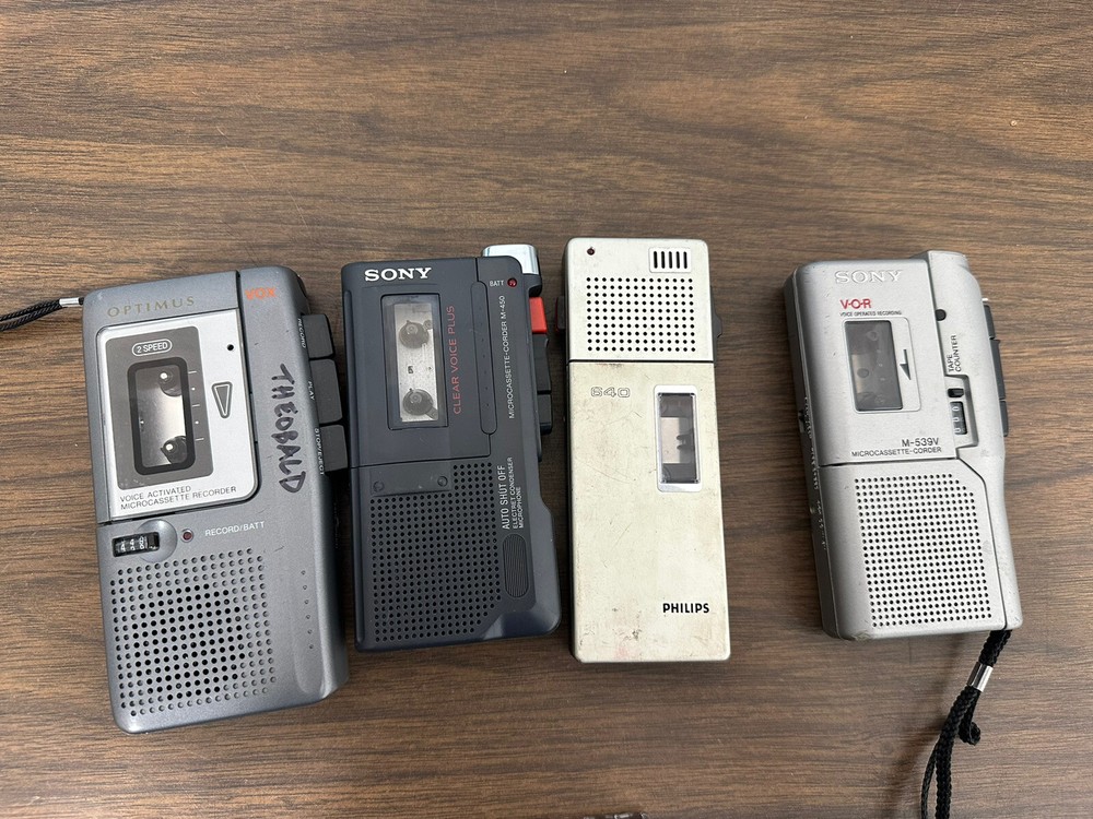 Sony Microcassette-Corder M-450 Everything On Pictures Are Included
