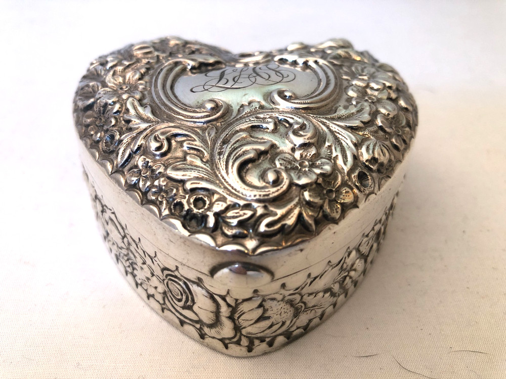 Antique Gorham Cluny Pattern Sterling Silver Heart Shape Hinged Box, 101 Grams.