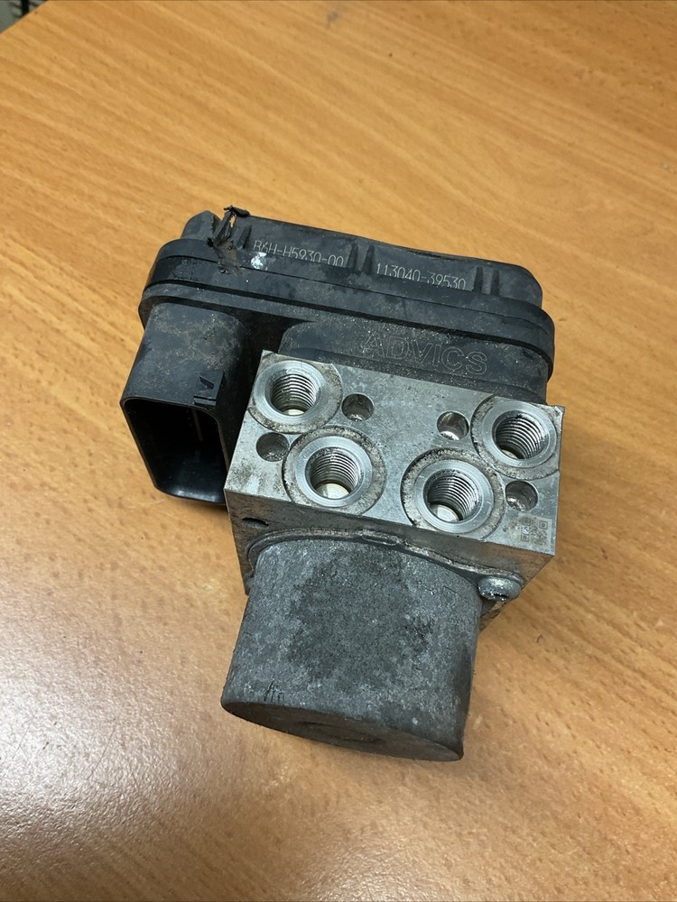 Yamaha Nmax 125 2021 ABS pump