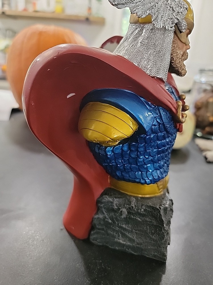 Battle Armor Thor Bust by Dynamic Forces Damaged #15