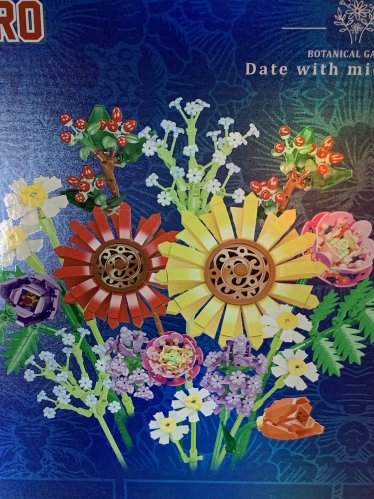 EduCiro B797 Building Block Set "Botanical Garden: Date With Midsummer"