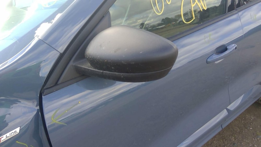Used Headrest fits: 2024 Ford Escape Grade A