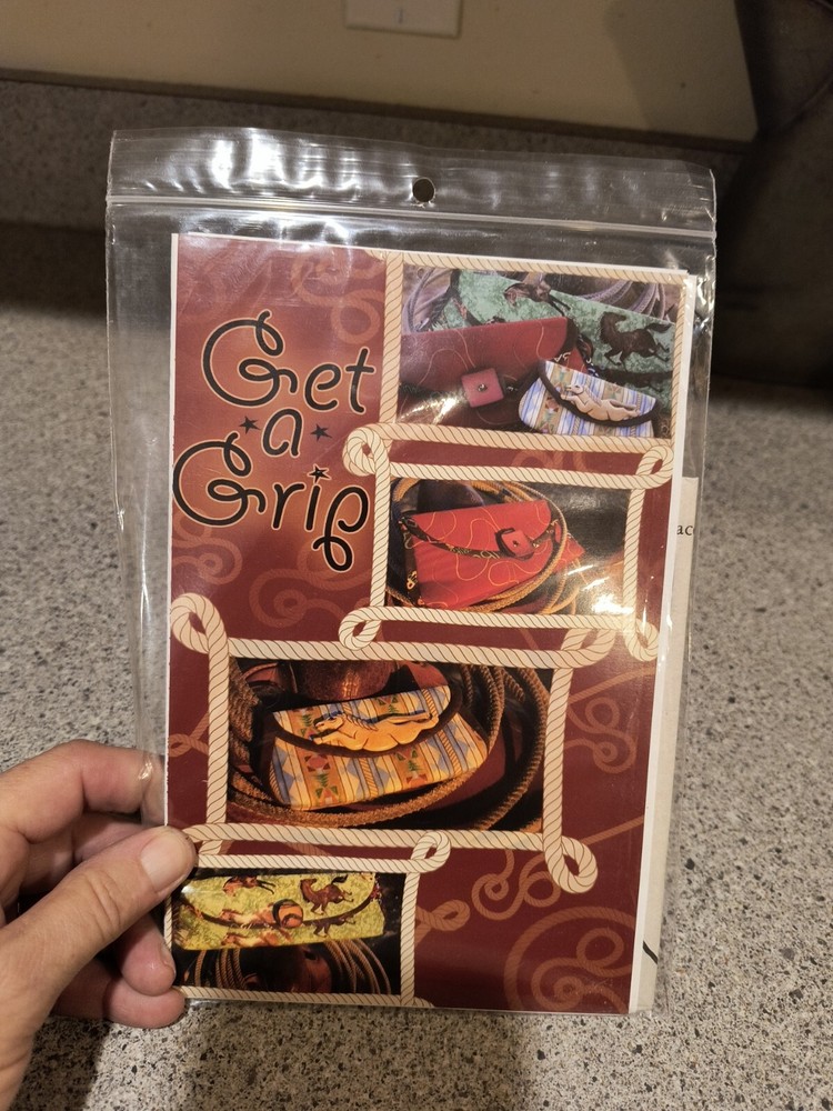 Sewing-CRAFT pattern-  GET A GRIP PURSE/ SMALL BAG
