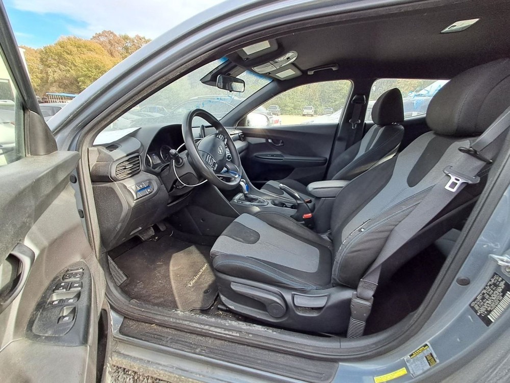 Fuse Box Engine Left Hand Engine Compartment Fits 19-21 VELOSTER 4864727