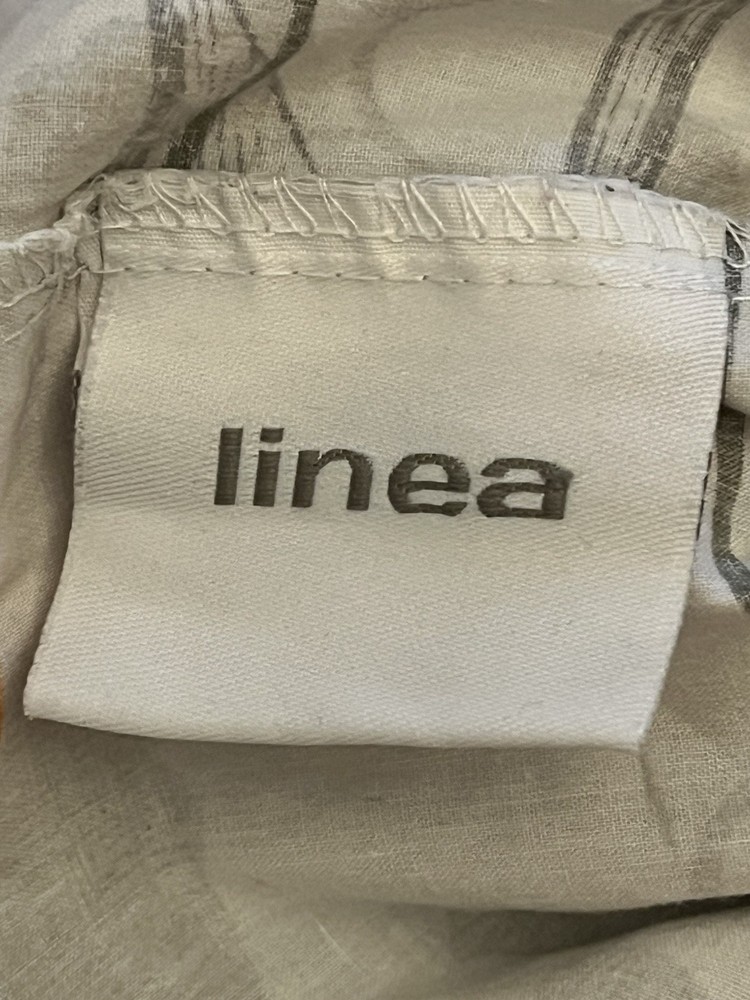 Pair (2) linea Standard Pillowcases Floral