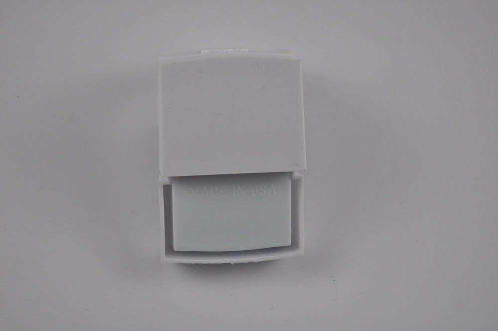Vintage Presentation Ring Box White Plastic Hinged