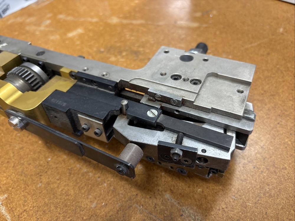 DeLuxe Stitcher Company G8 Stitcher Head