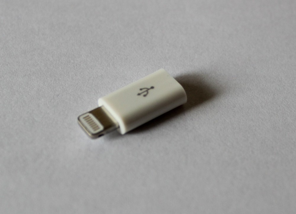 2x Lightning Micro USB Adapter covert Apple iPhone 5, 6 iPad 4 mini 8 pin